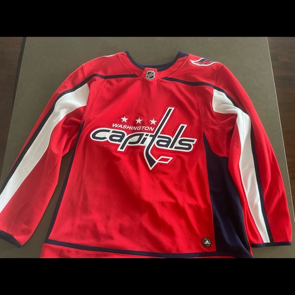 Washington Capitals Jersey - Picture 2 of 3
